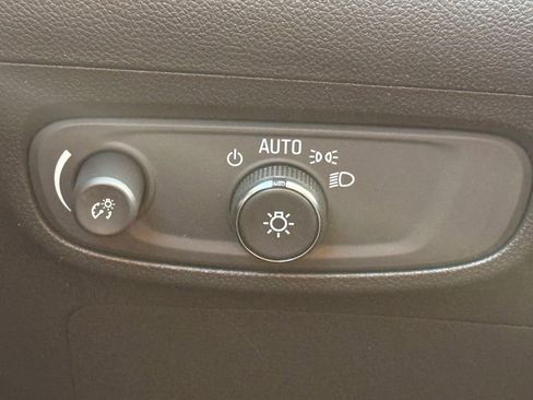 Used 2024 Buick Encore GX Sport Touring image 27