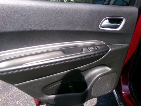 Used 2020 Dodge Durango SXT image 27