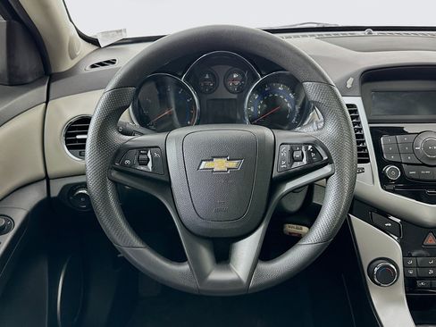 Used 2016 Chevrolet Cruze LT w/ Sun And Sound Package image 17