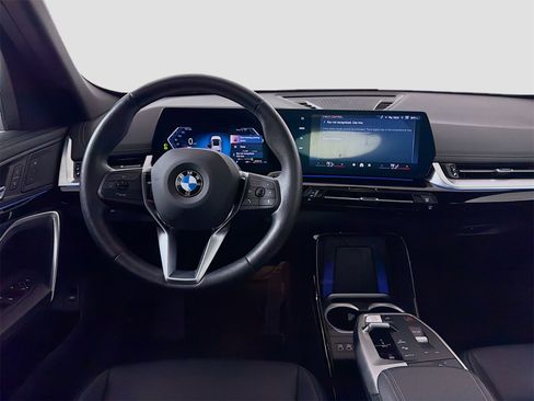 Used 2025 BMW X1 xDrive28i image 25