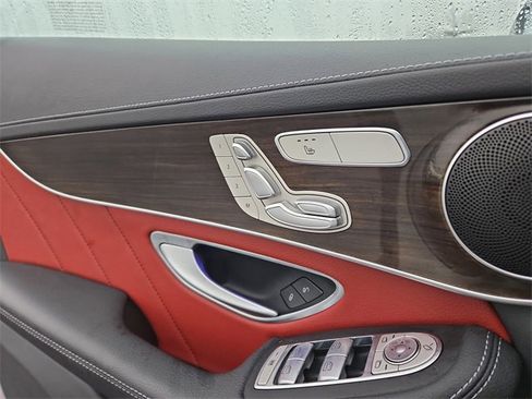 Used 2022 Mercedes-Benz GLC 300 4MATIC Coupe image 21