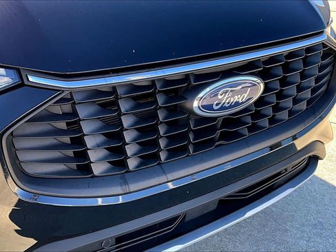 Used 2025 Ford Escape Active AWD/4WD image 52