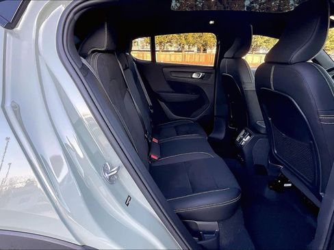 Used 2023 Volvo C40 P8 Recharge Ultimate image 30