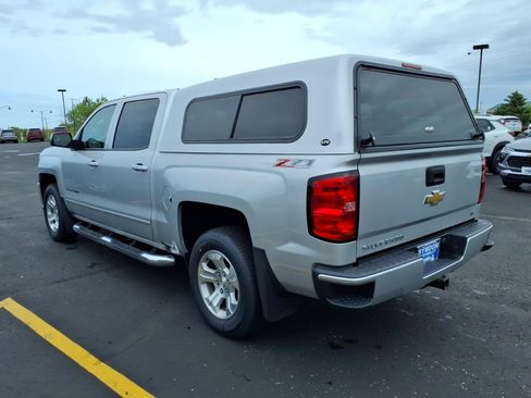 Used 2017 Chevrolet Silverado 1500 LT AWD/4WD image 3