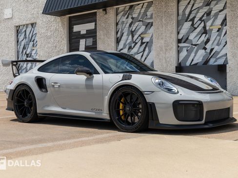Used 2018 Porsche 911 GT2 RS RWD image 18