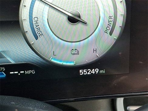 Certified 2022 Hyundai Elantra Limited w/ Cargo Package image 21