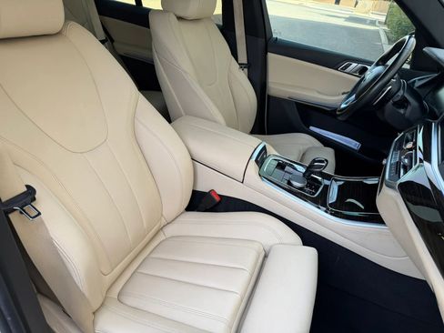 Used 2019 BMW X5 xDrive40i w/ Convenience Package AWD/4WD image 19
