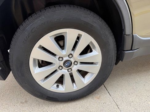 Used 2015 Subaru Outback 2.5i Premium w/ Protection Package #2 AWD/4WD image 32