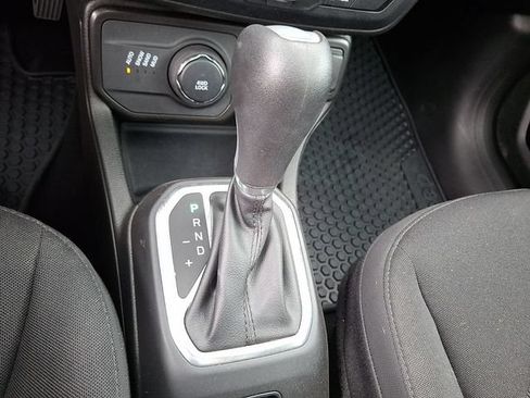 Used 2023 Jeep Renegade Altitude w/ Sun/Sound Group AWD/4WD image 22