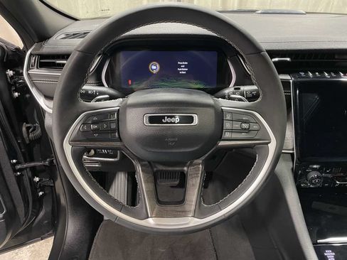 Used 2024 Jeep Grand Cherokee Limited 4xe AWD/4WD image 10
