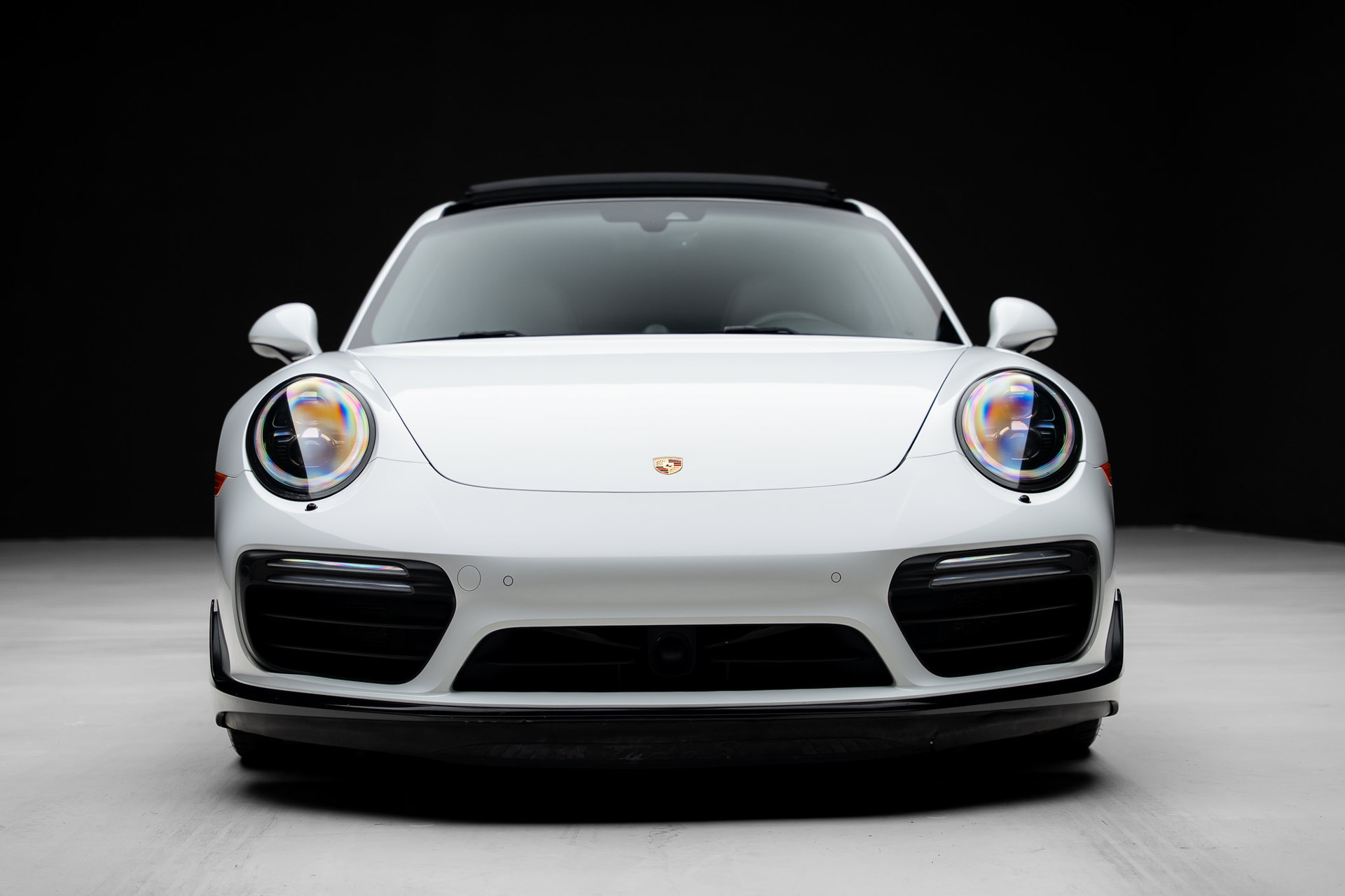 Used 2017 Porsche 911 Turbo S AWD/4WD image 8