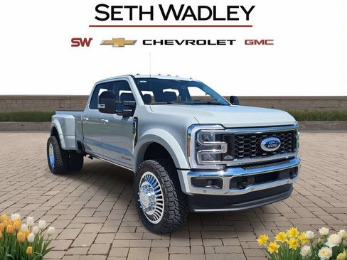 Used 2026 Ford F450 Lariat w/ Lariat Ultimate Package AWD/4WD image 1