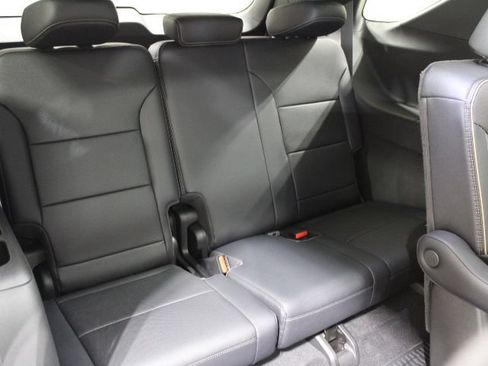 Used 2026 Chevrolet Traverse High Country w/ LPO, Floor Liner Package AWD/4WD image 30
