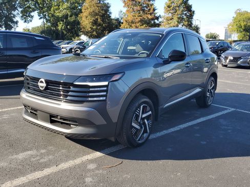 New 2026 Nissan Kicks SV image 3