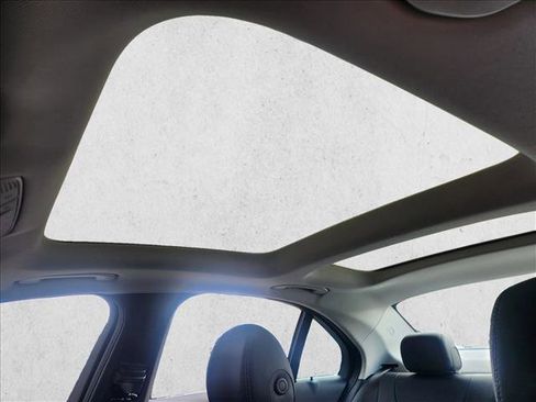 Used 2016 Mercedes-Benz C 300 Sedan image 17