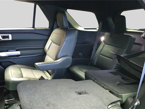 Used 2022 Ford Explorer Timberline image 16
