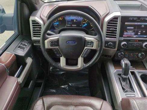 Used 2015 Ford F150 Platinum w/ Equipment Group 701A Luxury image 16