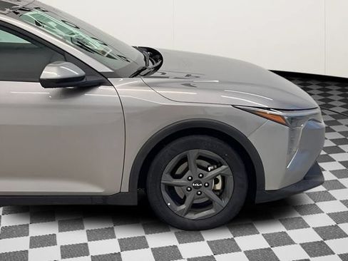 Used 2025 Kia K4 FWD image 8