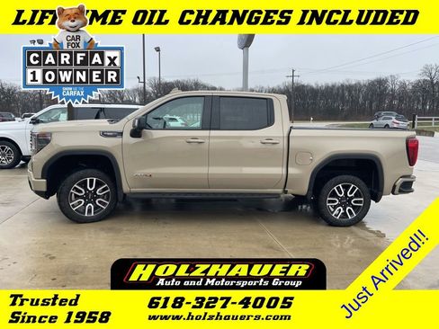 Used 2022 GMC Sierra 1500 AT4 w/ AT4 Premium Package image 1