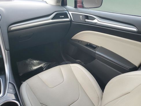 Used 2015 Ford Fusion Energi Titanium w/ Driver Assist Package image 16