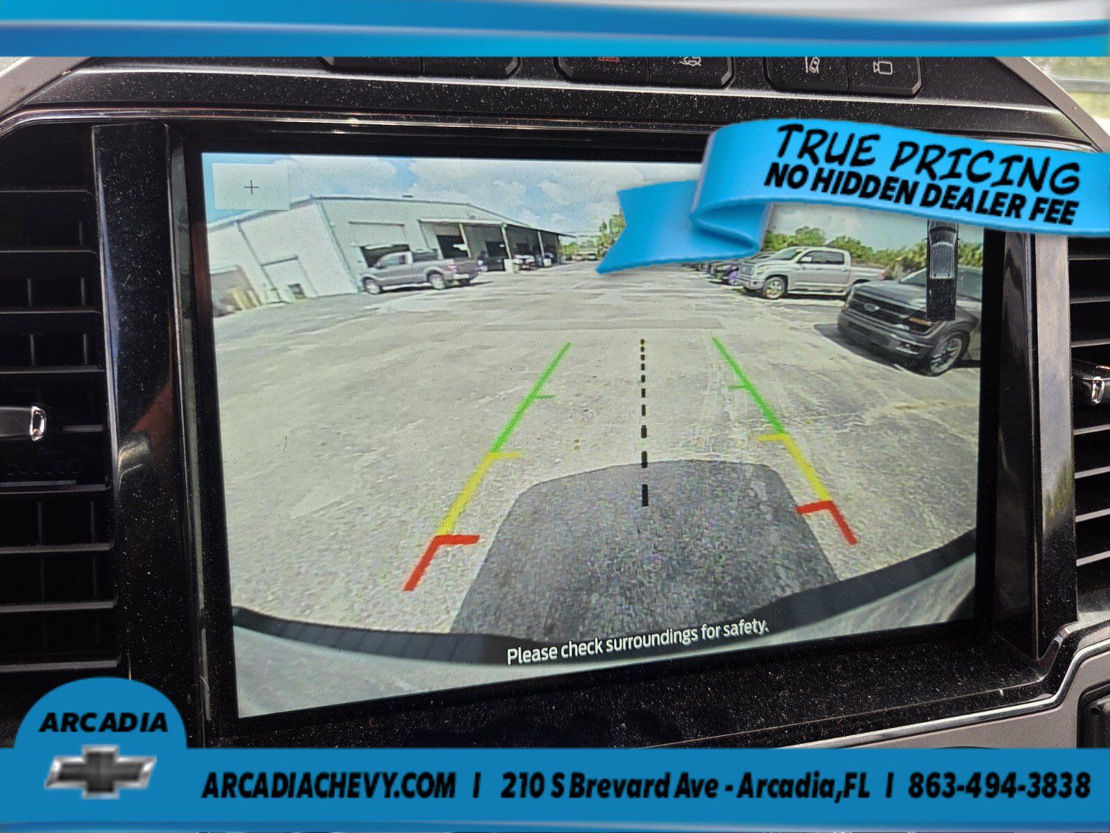 Used 2022 Ford F350 Lariat w/ Tremor Off-Road Package AWD/4WD image 25