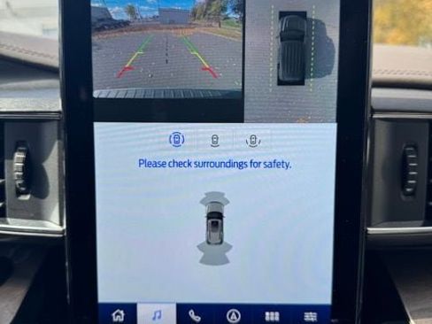 Certified 2023 Ford Explorer Platinum w/ Technology Package image 22