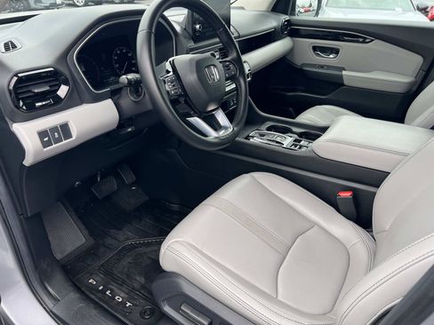 Used 2024 Honda Pilot EX-L image 5
