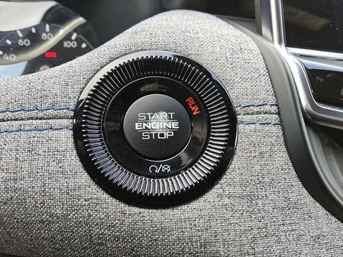 Certified 2023 Jeep Compass Latitude w/ Convenience Group image 24