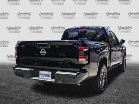 Used 2025 Nissan Frontier SV image 10
