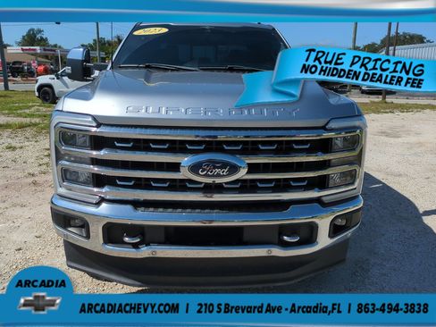 Used 2023 Ford F250 Lariat w/ Lariat Ultimate Package AWD/4WD image 9