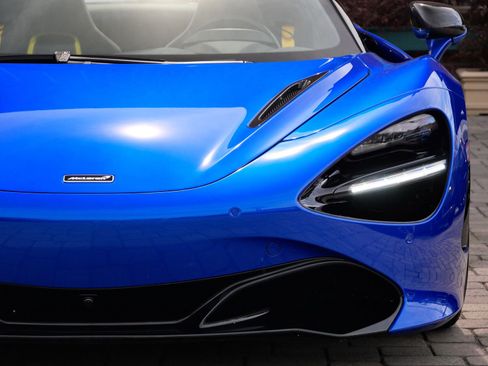Used 2022 McLaren 720S Luxury RWD image 6