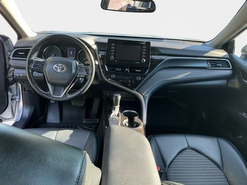 Used 2023 Toyota Camry SE FWD image 12