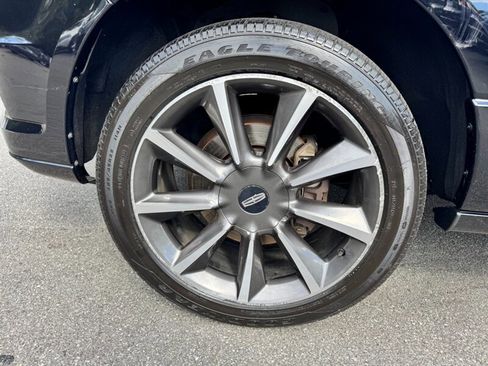 Used 2016 Lincoln Navigator Reserve image 10