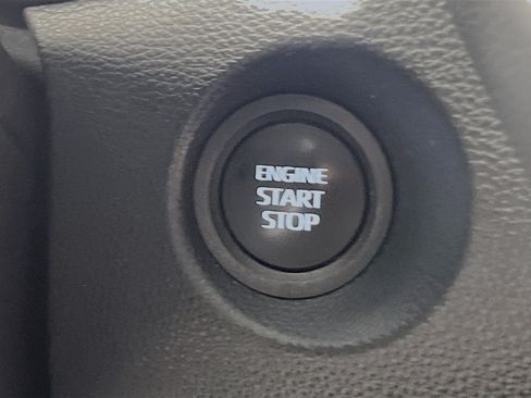 Used 2024 Toyota Corolla Cross XLE FWD image 23