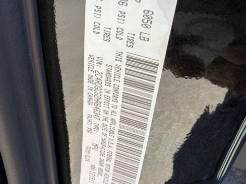 Used 2017 Dodge Grand Caravan SXT w/ Driver Convenience Group FWD image 15
