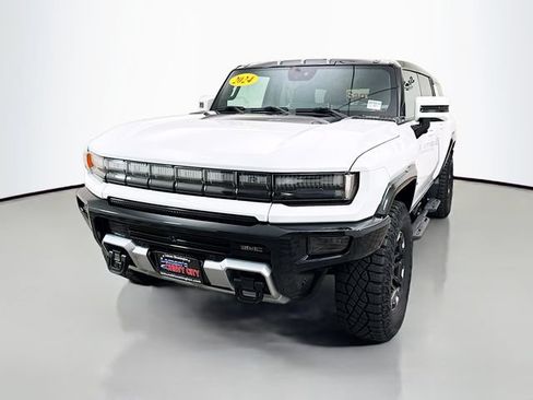 Used 2024 GMC Hummer EV 2X w/ Extreme Off-Road Package AWD/4WD image 3