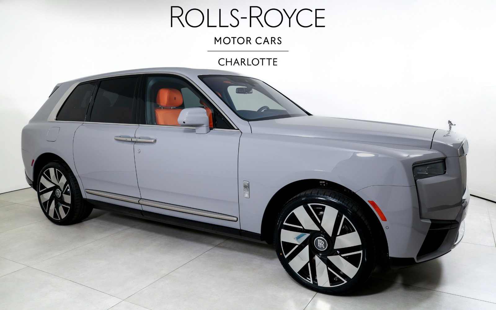 Used 2026 Rolls-Royce Cullinan AWD/4WD image 5