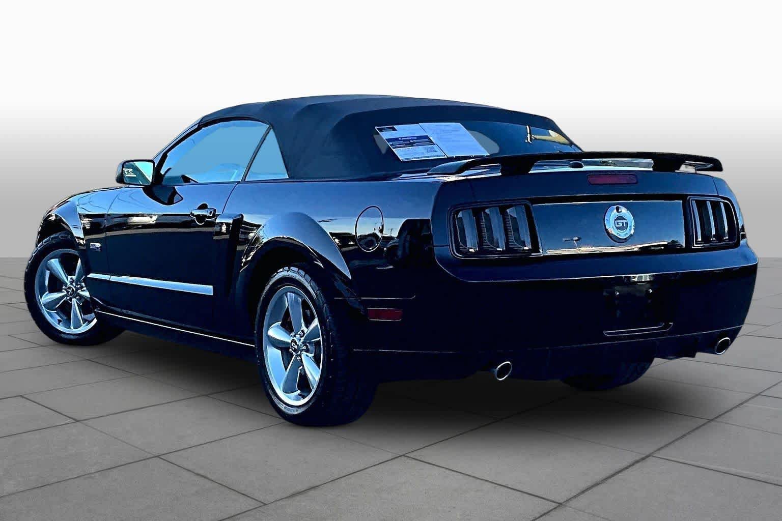 Used 2008 Ford Mustang GT Premium RWD image 10