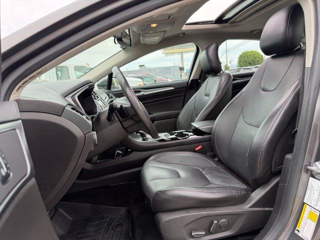Used 2014 Ford Fusion Titanium AWD/4WD image 2