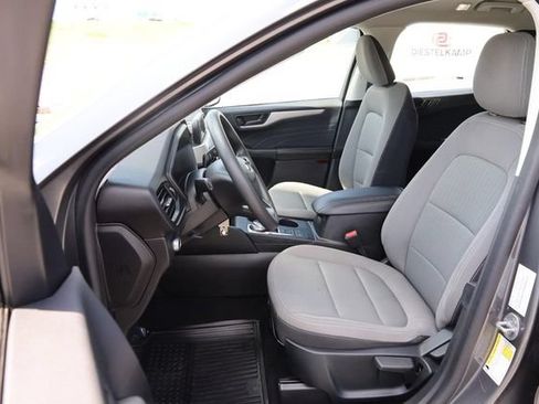 Certified 2022 Ford Escape S FWD image 7