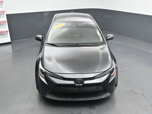 Used 2021 Toyota Corolla LE image 28