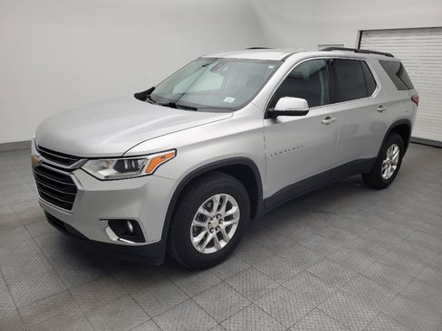 Used 2021 Chevrolet Traverse LT w/ LPO, Cargo Package AWD/4WD image 2