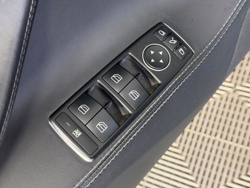 Used 2020 Tesla Model S Long Range image 11