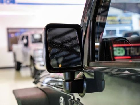 Used 2017 Jeep Wrangler Unlimited Sport image 37