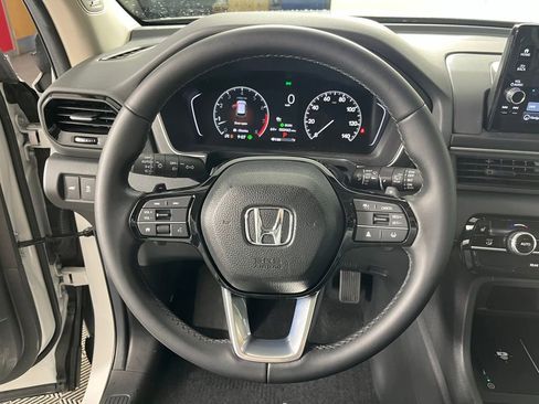 Certified 2025 Honda Pilot Touring image 25