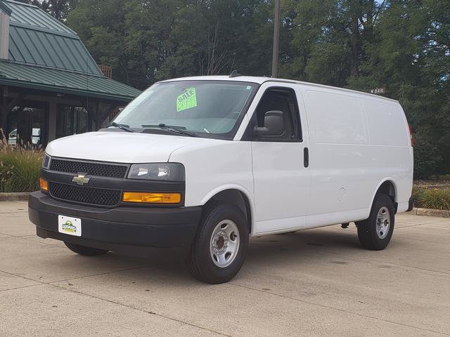 Used 2018 Chevrolet Express 2500 w/ Driver Convenience Package RWD image 1