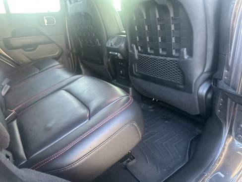 Used 2021 Jeep Wrangler Unlimited Rubicon w/ Xtreme Recon 35" Tire Package image 27