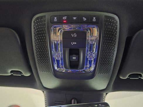 New 2025 Mercedes-Benz GLB 250 4MATIC image 28