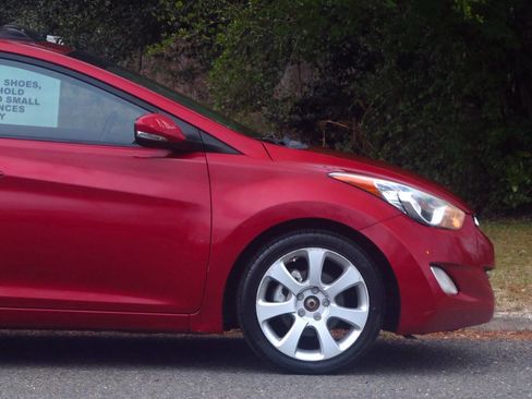 Used 2012 Hyundai Elantra Limited w/ Technology Pkg 5 image 27
