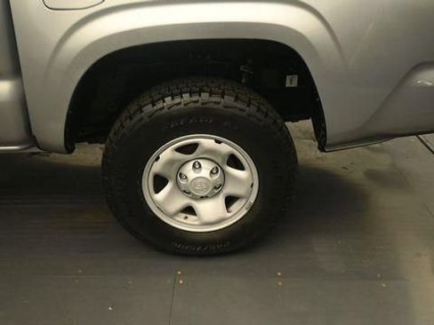 Used 2023 Toyota Tacoma SR AWD/4WD image 9